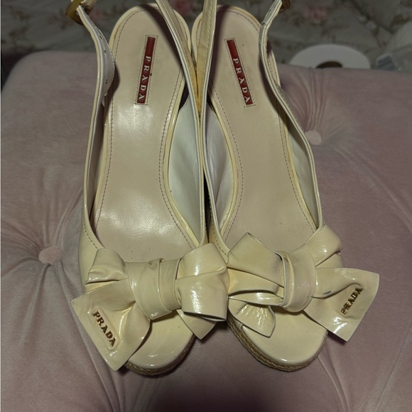 Prada Cream Bow Heels - Picture 1 of 3